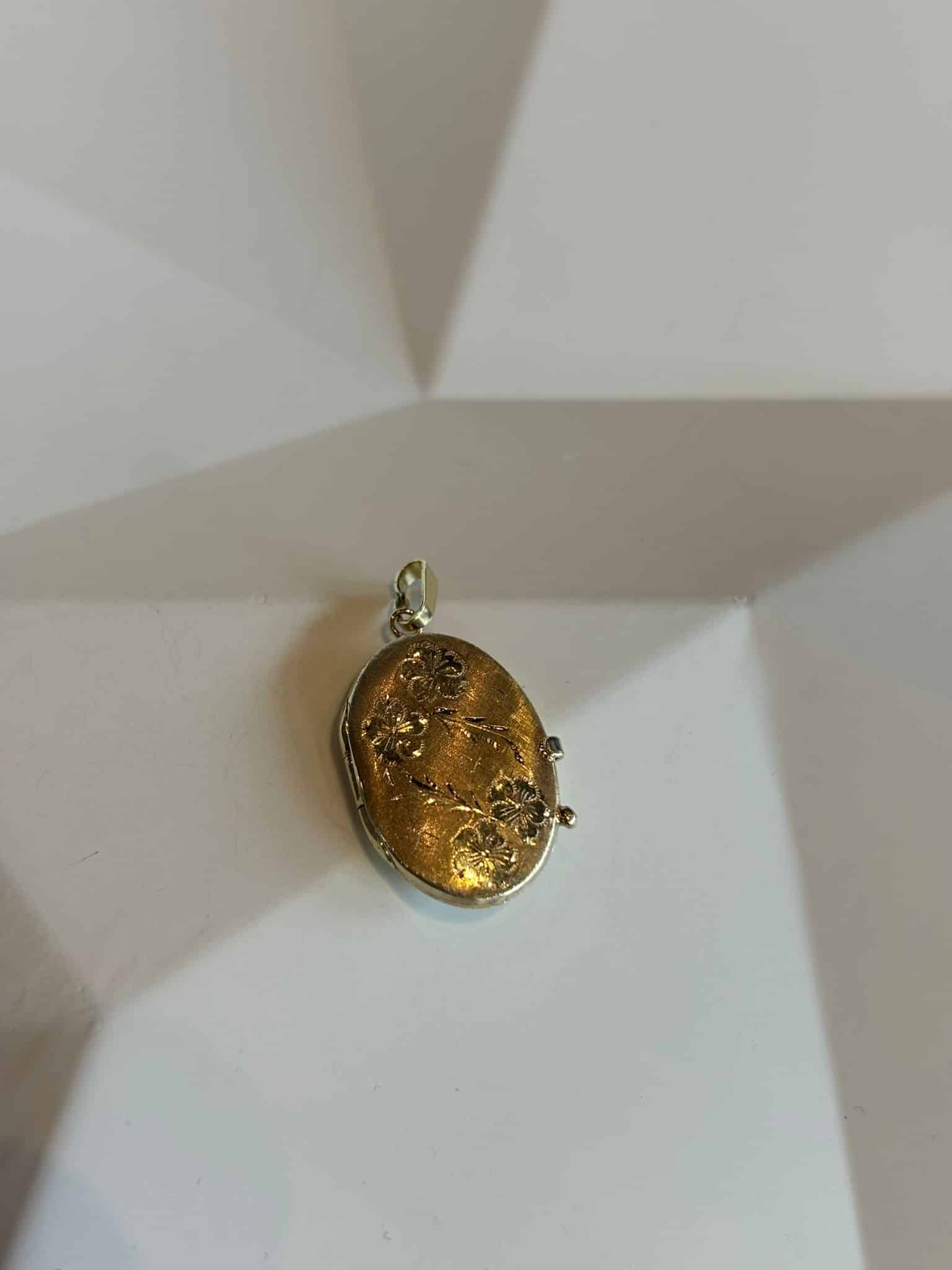 Gouden medaillon