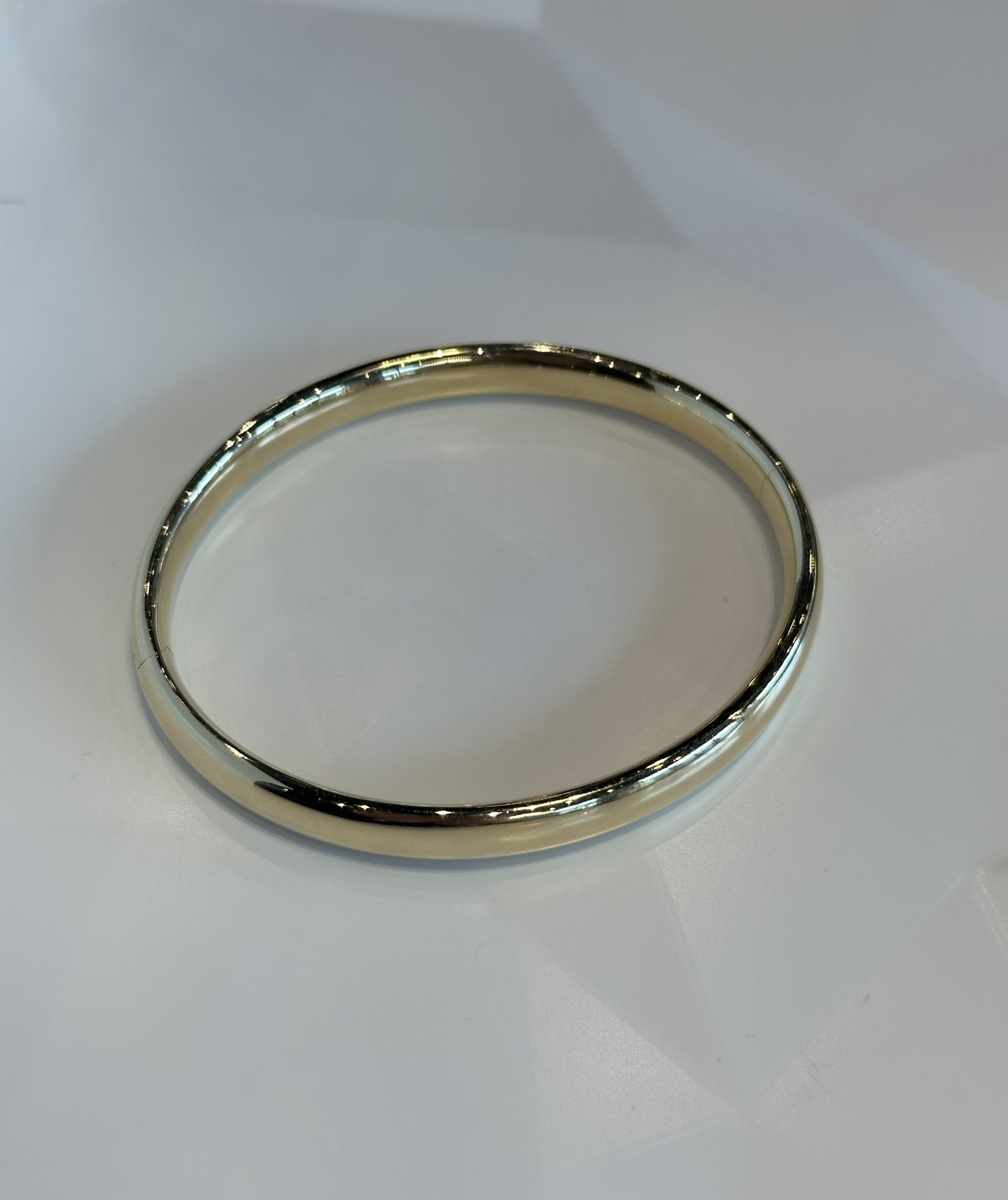 Gouden bangle