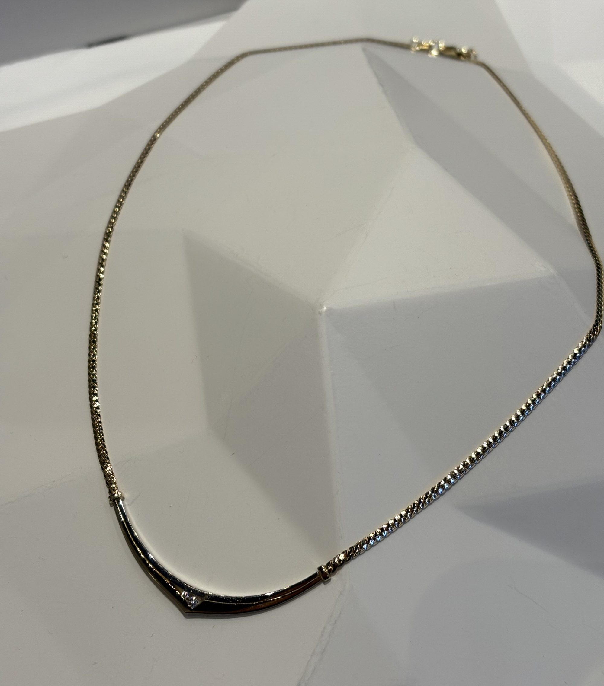 Bicolor gouden choker met brilanten