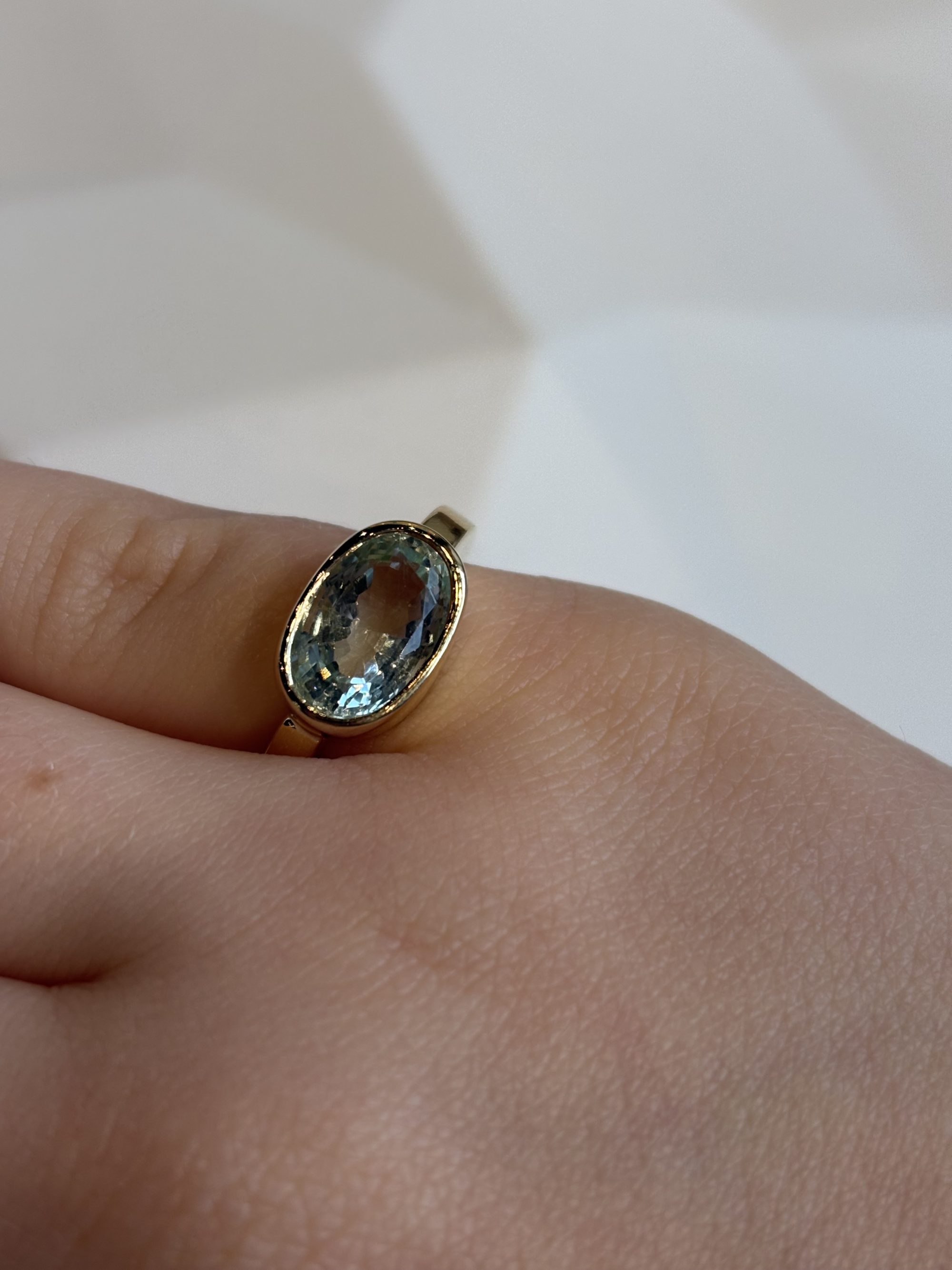 Alternative view of Gouden ring met aquamarijn 3,50ct