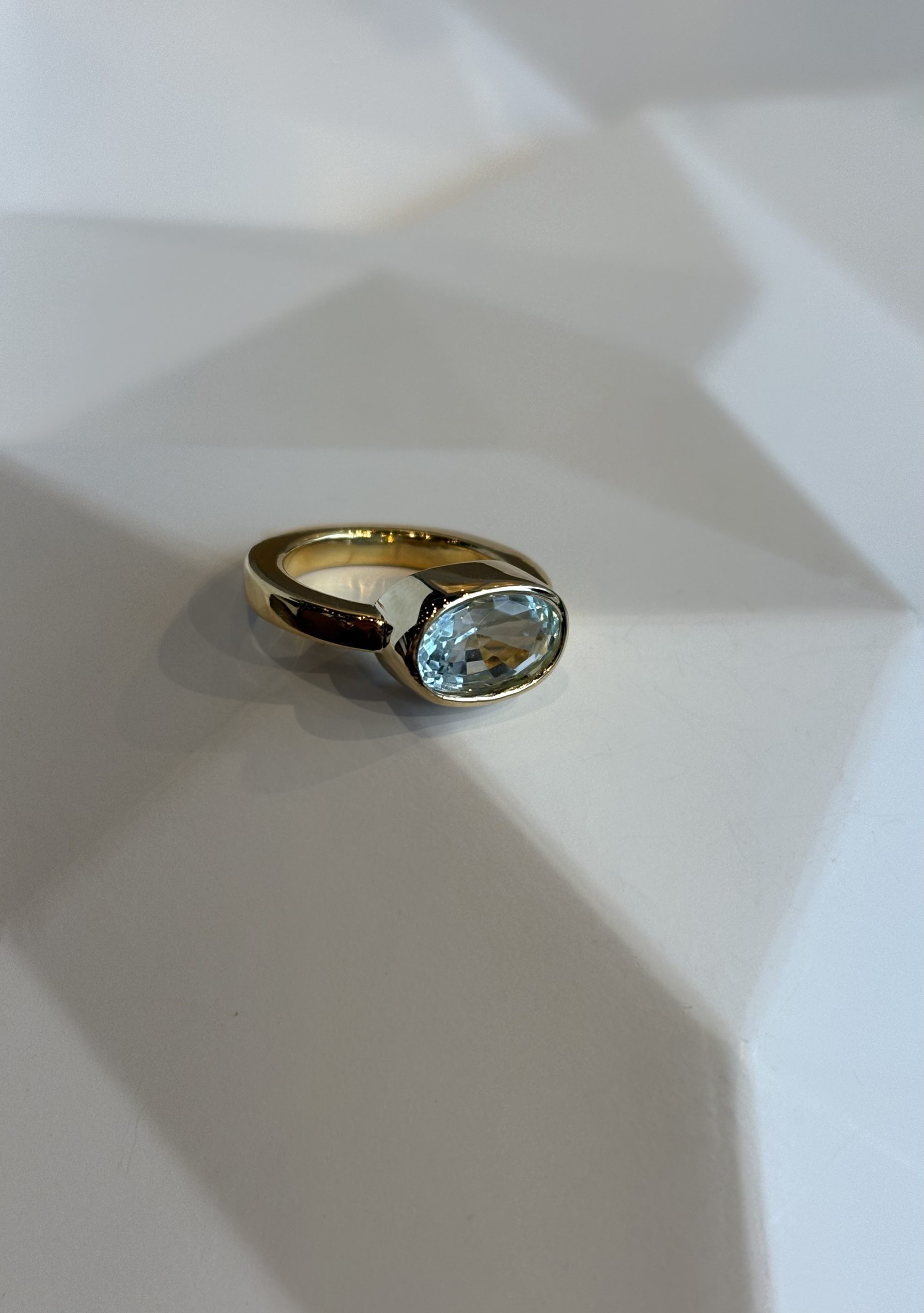 Gouden ring met aquamarijn 3,50ct