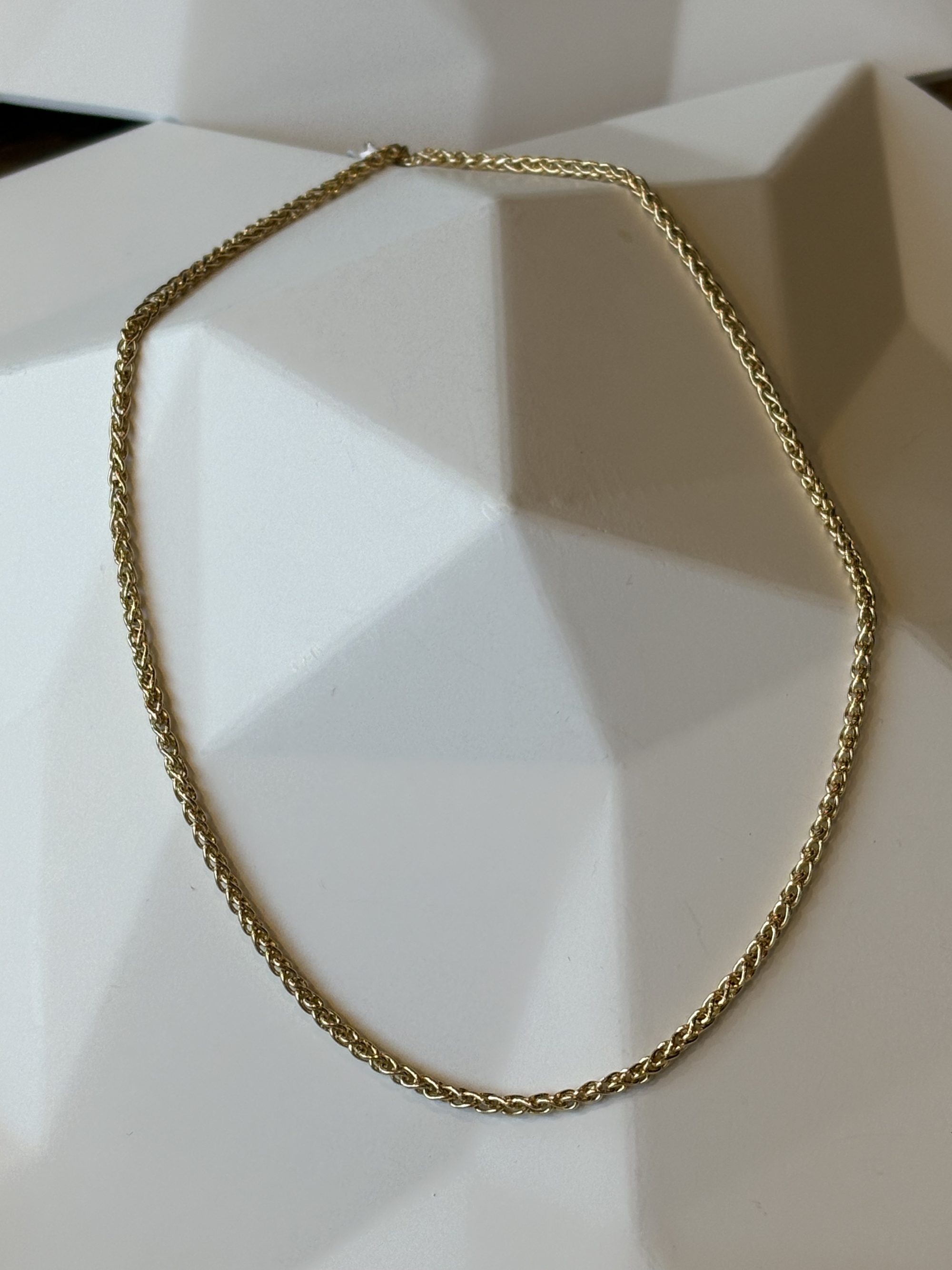 Geelgouden vossenstaartcollier