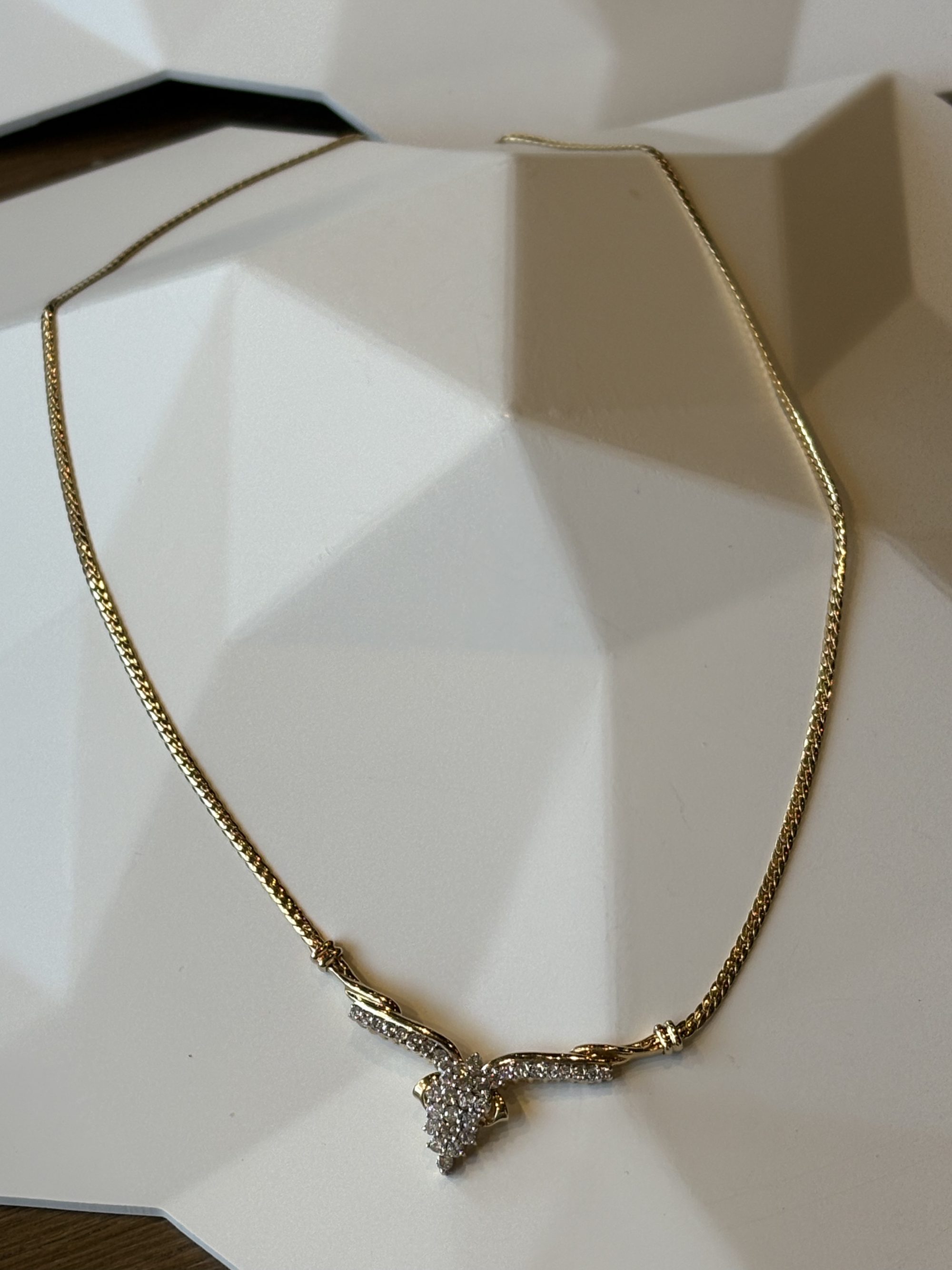 Alternative view of Geelgouden fantasiechoker