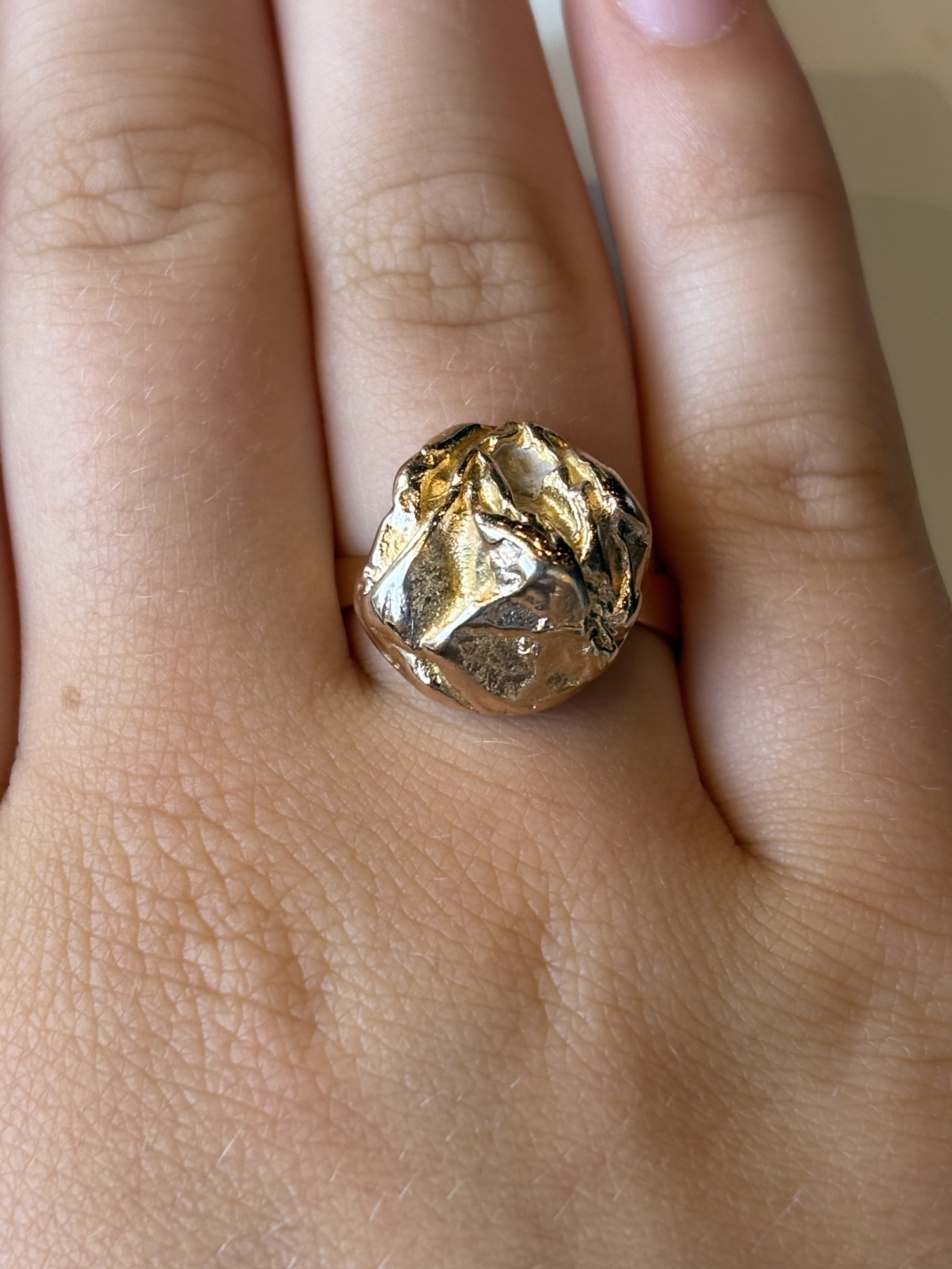 Alternative view of Gouden Lapponia ring Yellow rose