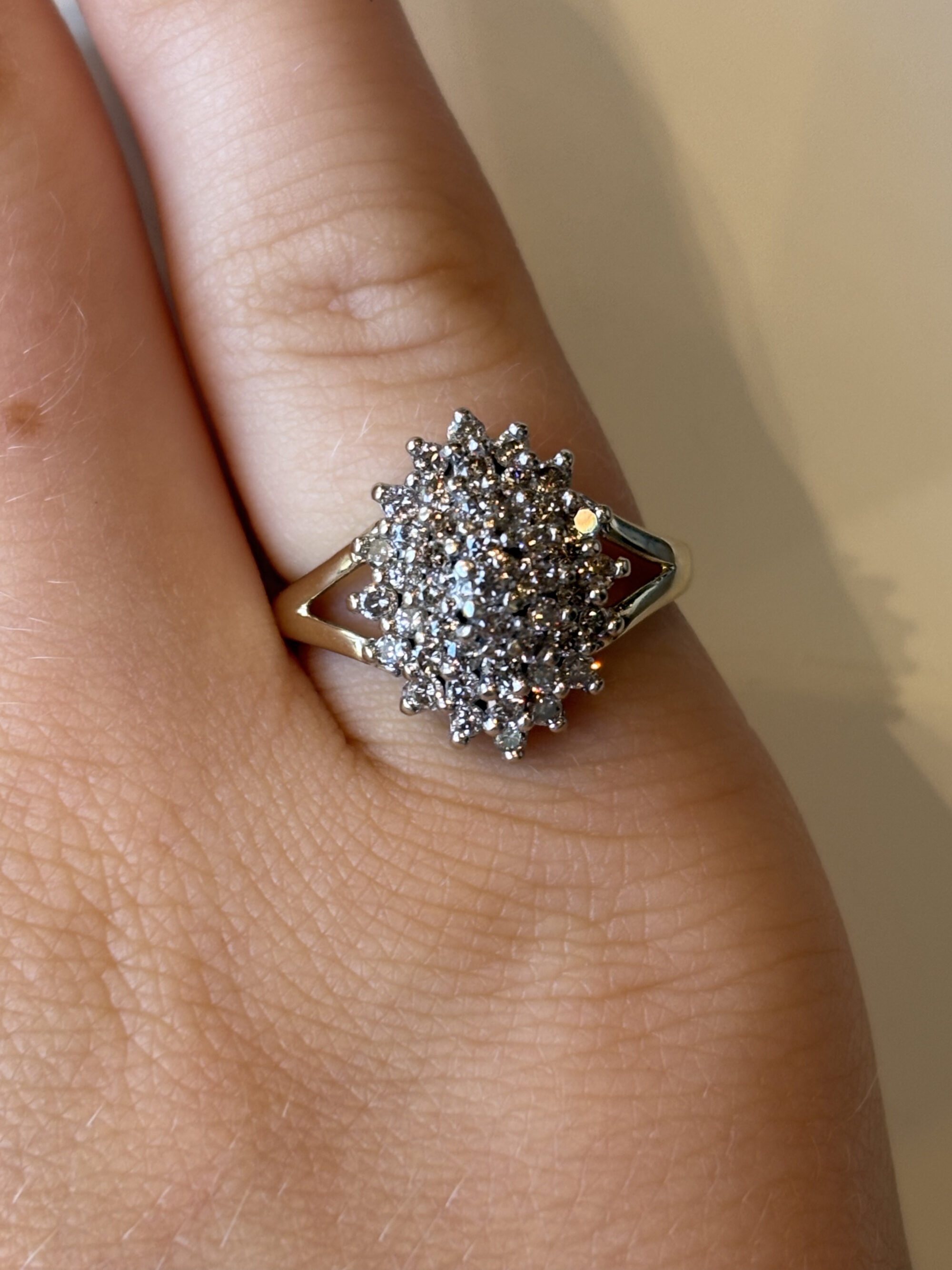 Geelgouden fantasiering 0,84ct - Afbeelding 2