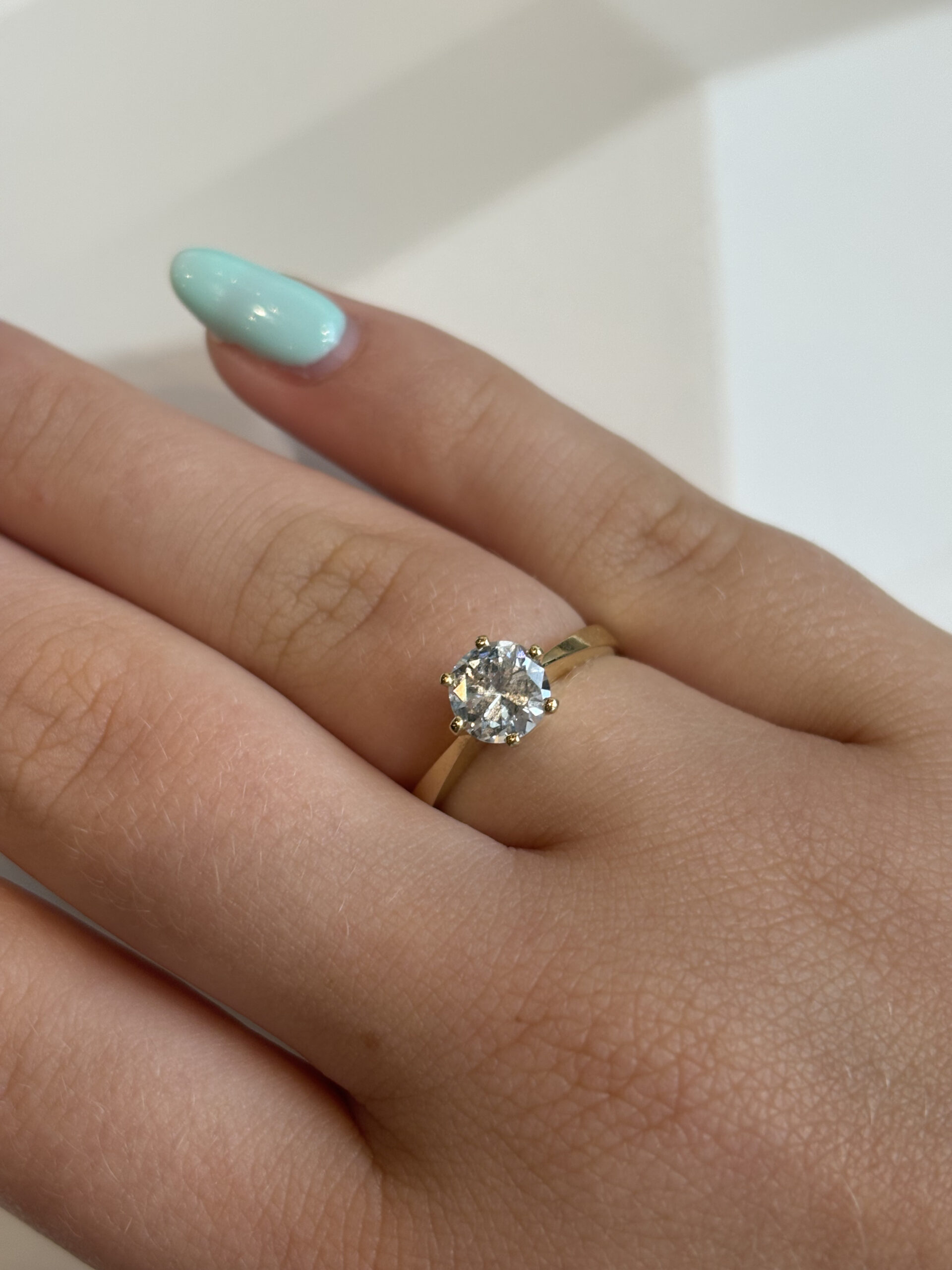 Geelgouden solitairering 1,02ct - Afbeelding 2