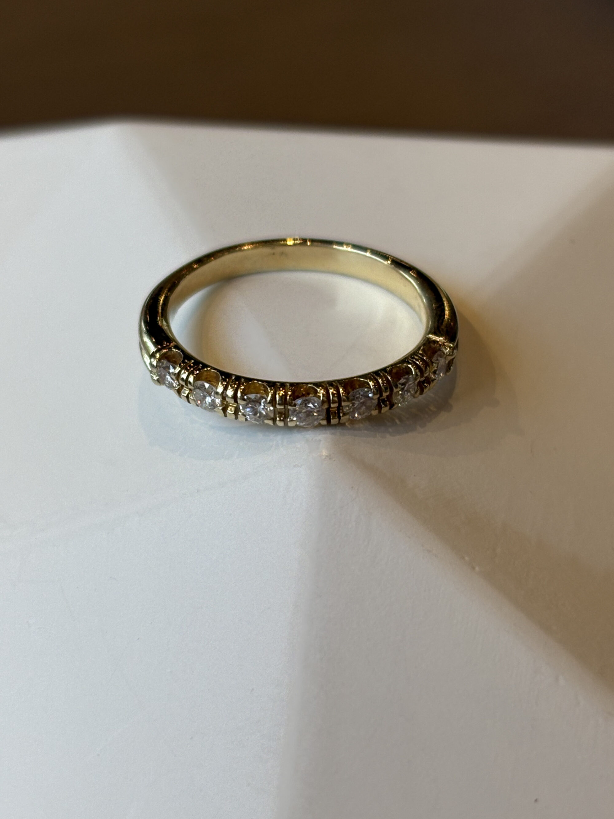 Geelgouden memoirering 0,175ct