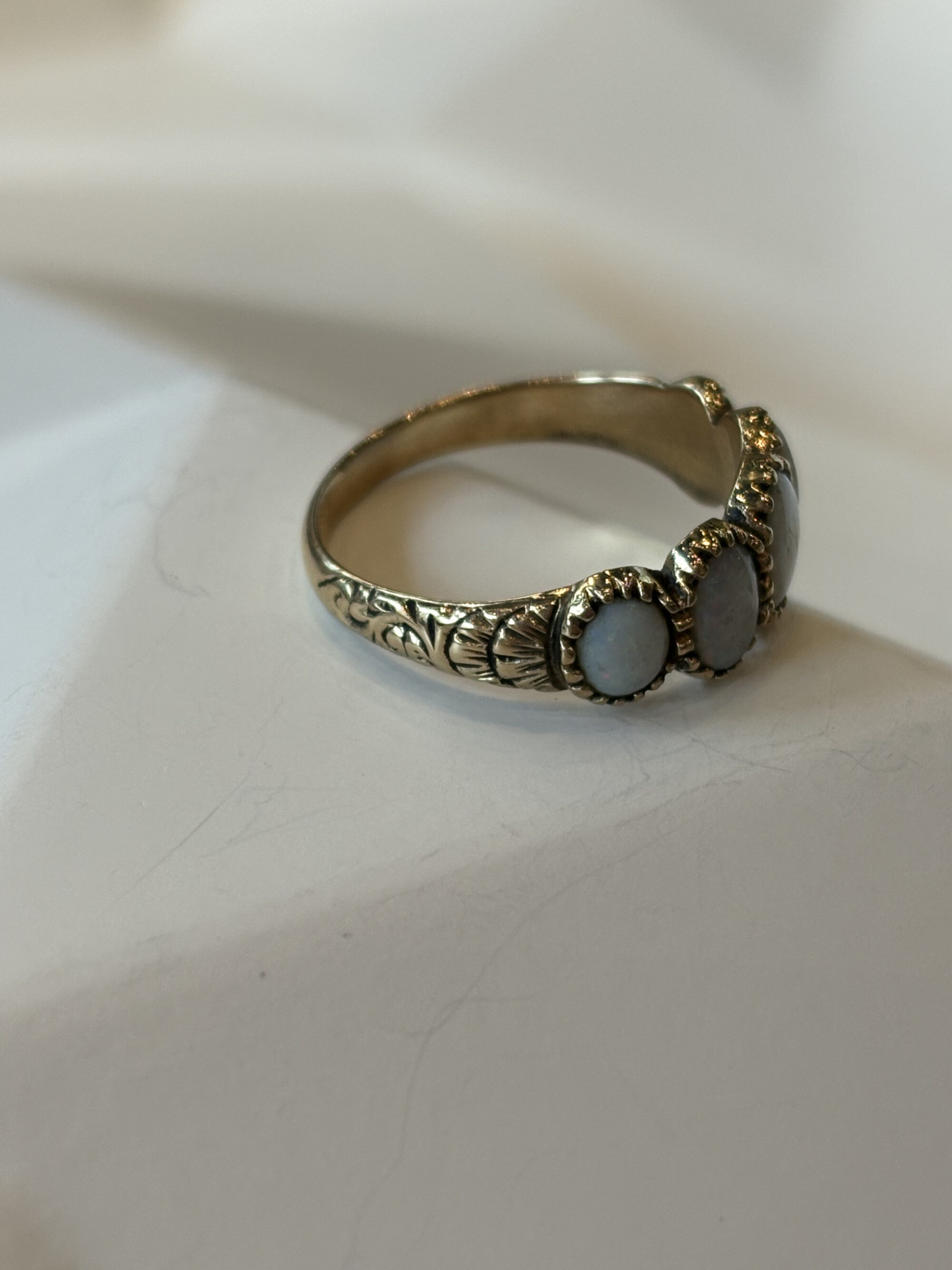 Gouden rijring met opalen - Afbeelding 2